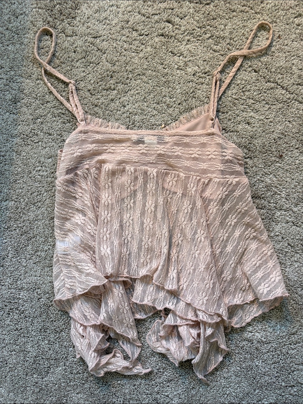 HYFVE Blush Pink Lace Handkerchief Hem Cami - Picture 2 of 2